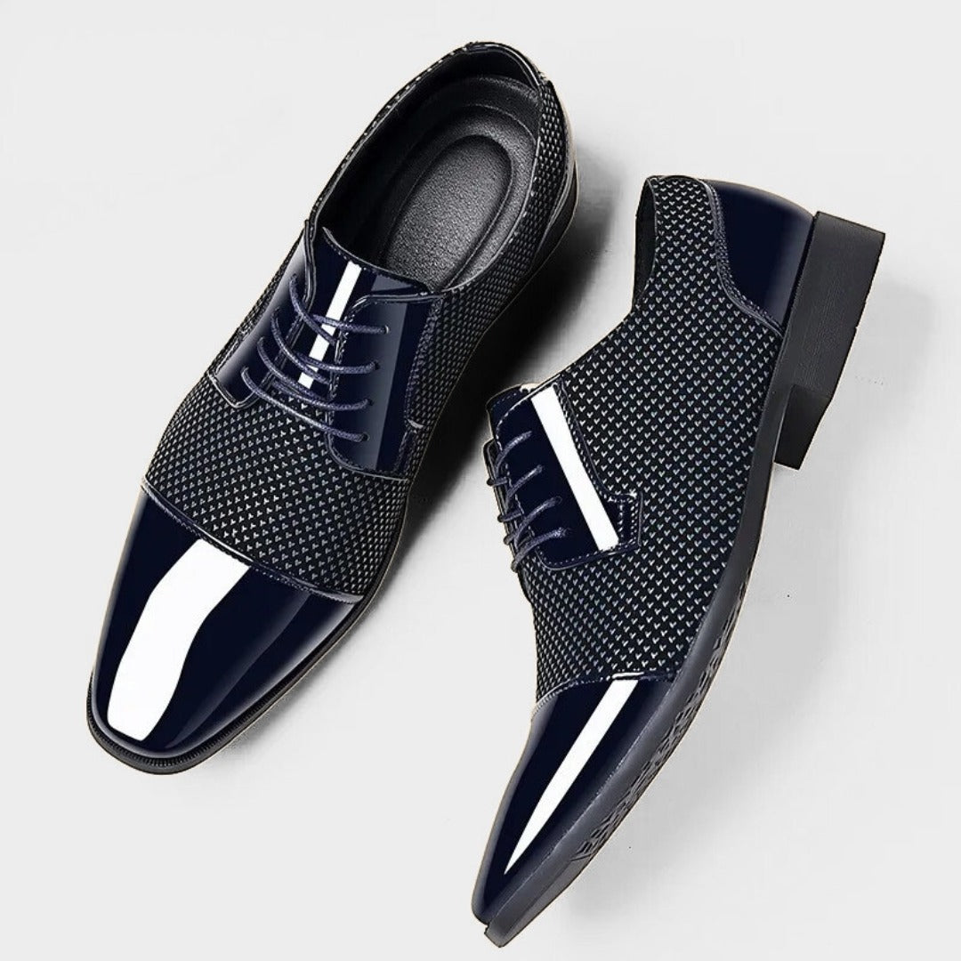 Patent Leather Dress Shoes with Pointed Toe and Textured Upper