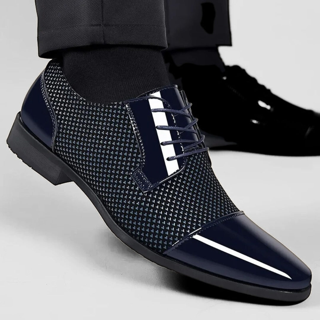 Patent Leather Dress Shoes with Pointed Toe and Textured Upper