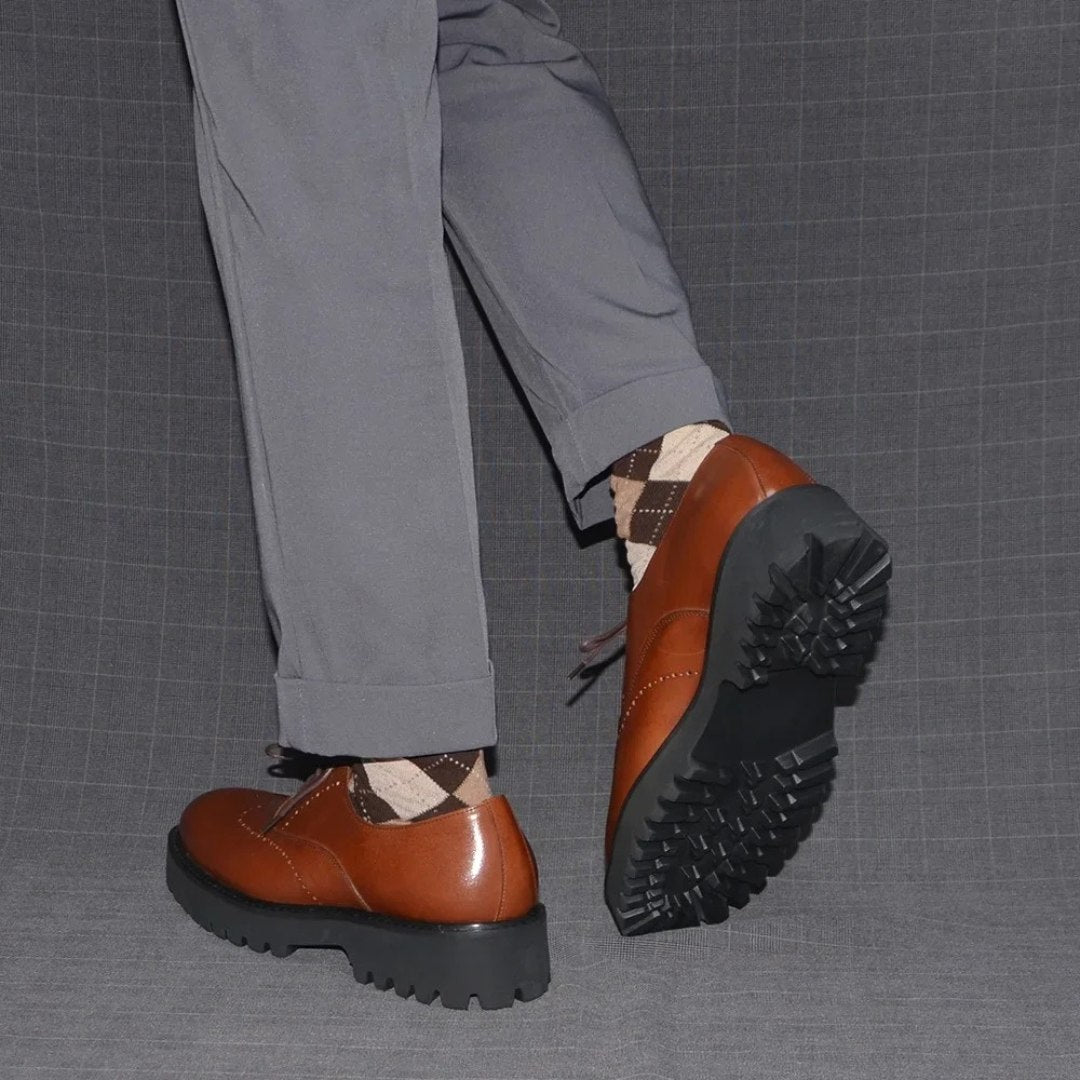 Brogue Leather Wingtip Oxford Shoes with Thick Sole