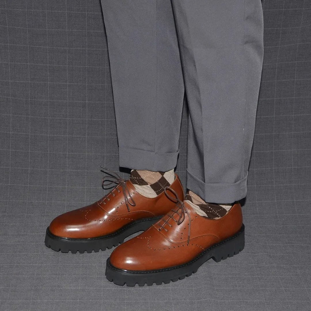 Brogue Leather Wingtip Oxford Shoes with Thick Sole