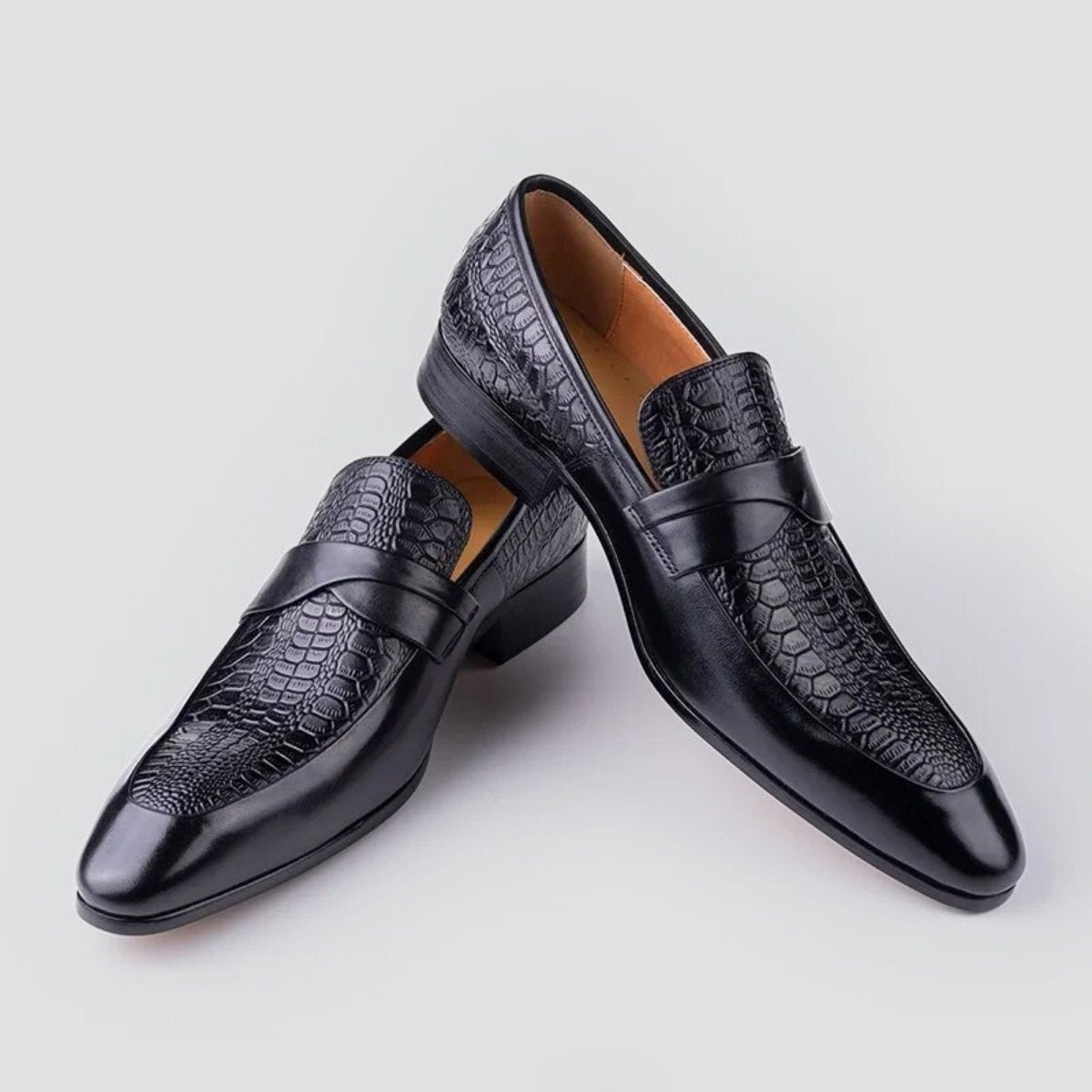 Black Crocodile-Embossed Leather Loafers – MYSAINTSCO