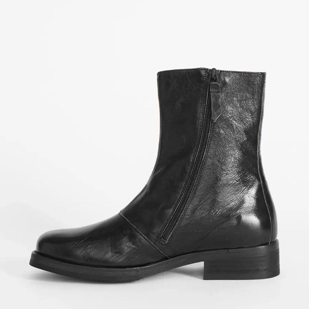 Smooth Leather Tall Boots with Zipper Closure