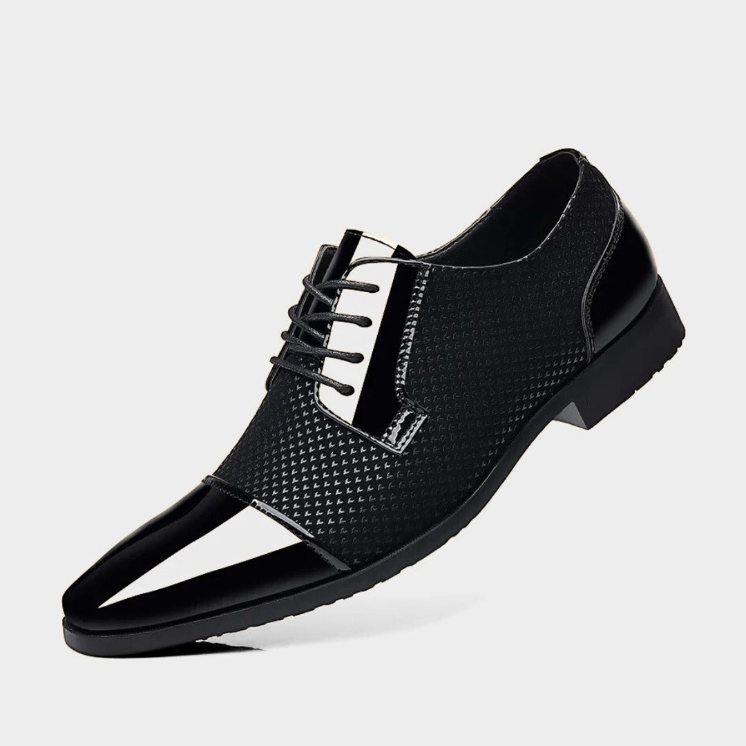 Patent Leather Dress Shoes with Pointed Toe and Textured Upper