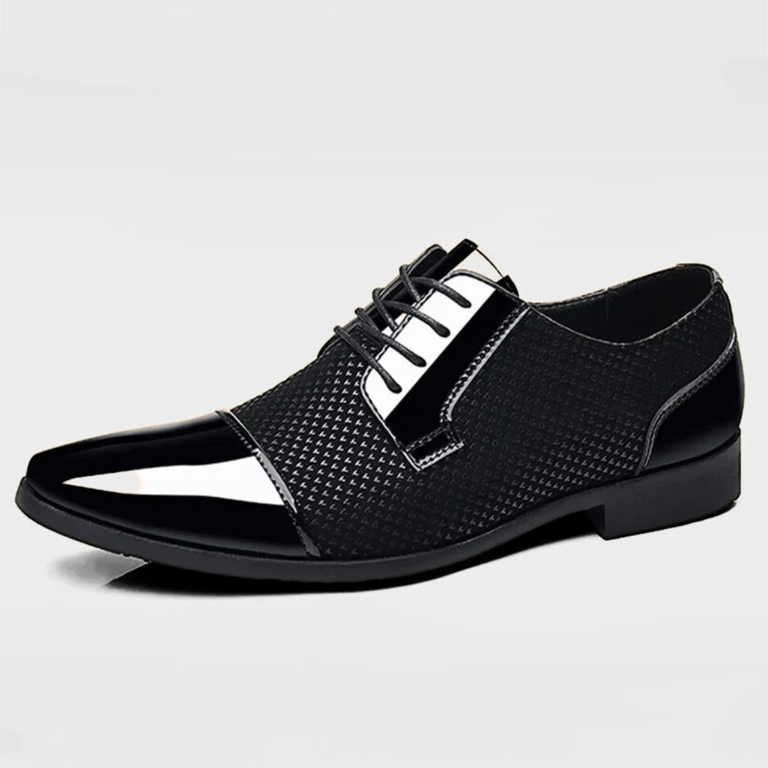 Patent Leather Dress Shoes with Pointed Toe and Textured Upper