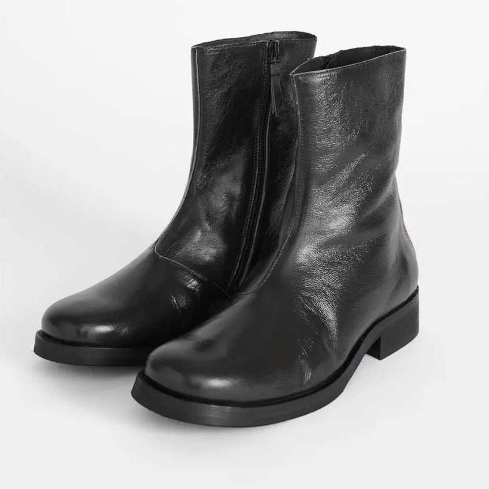 Smooth Leather Tall Boots with Zipper Closure